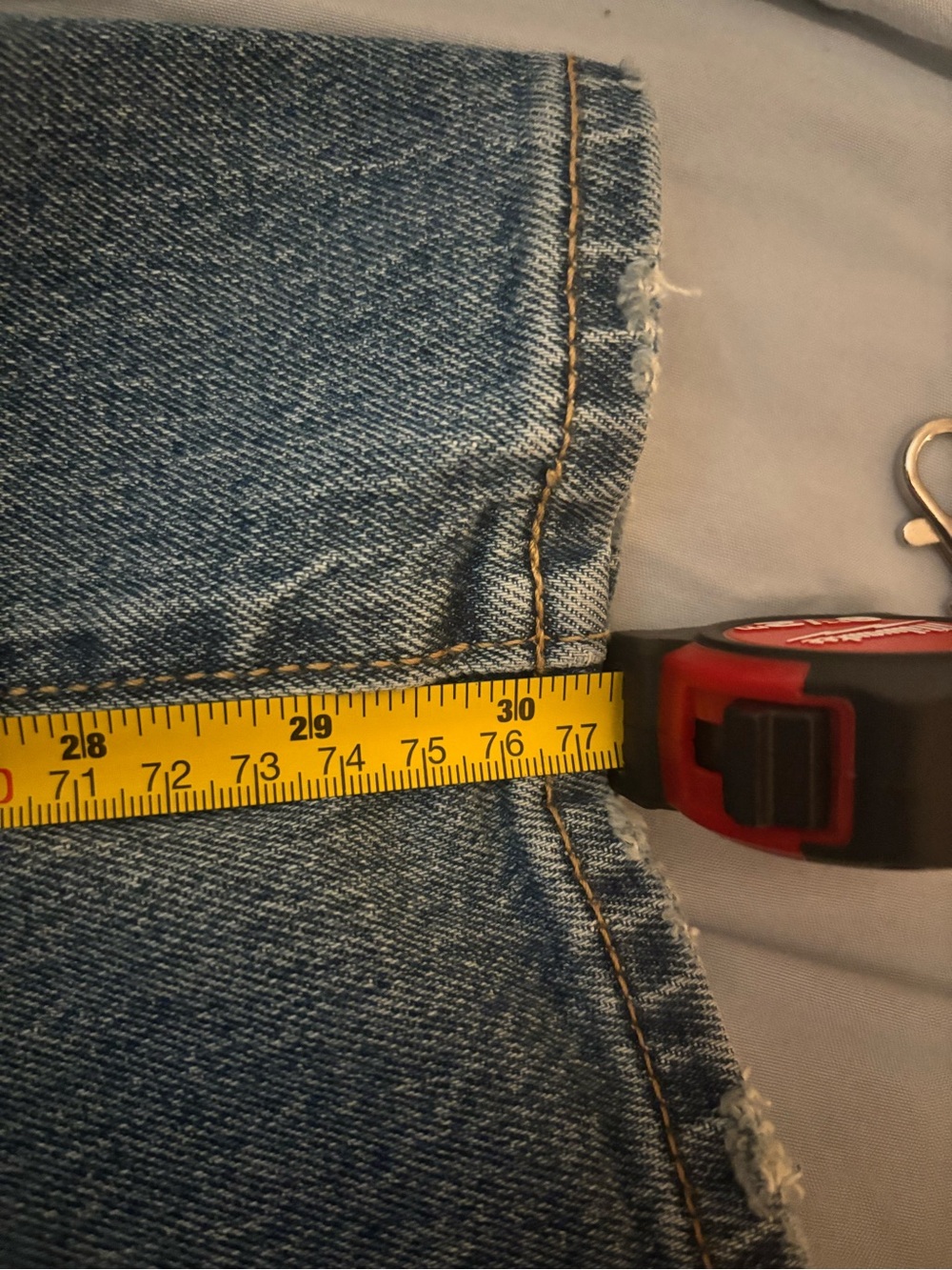 Old Navy Light Blue Straight ladies Jeans - Picture 6 of 6